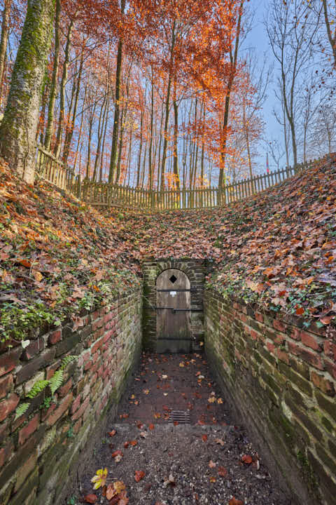 Gemeinde Julbach Landkreis Rottal-Inn Schlossberg Herbst (Dirschl Johann) Deutschland PAN